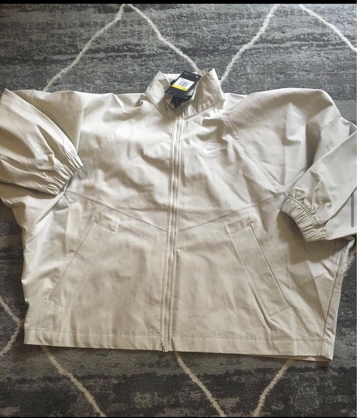 Nike jacket for women size small