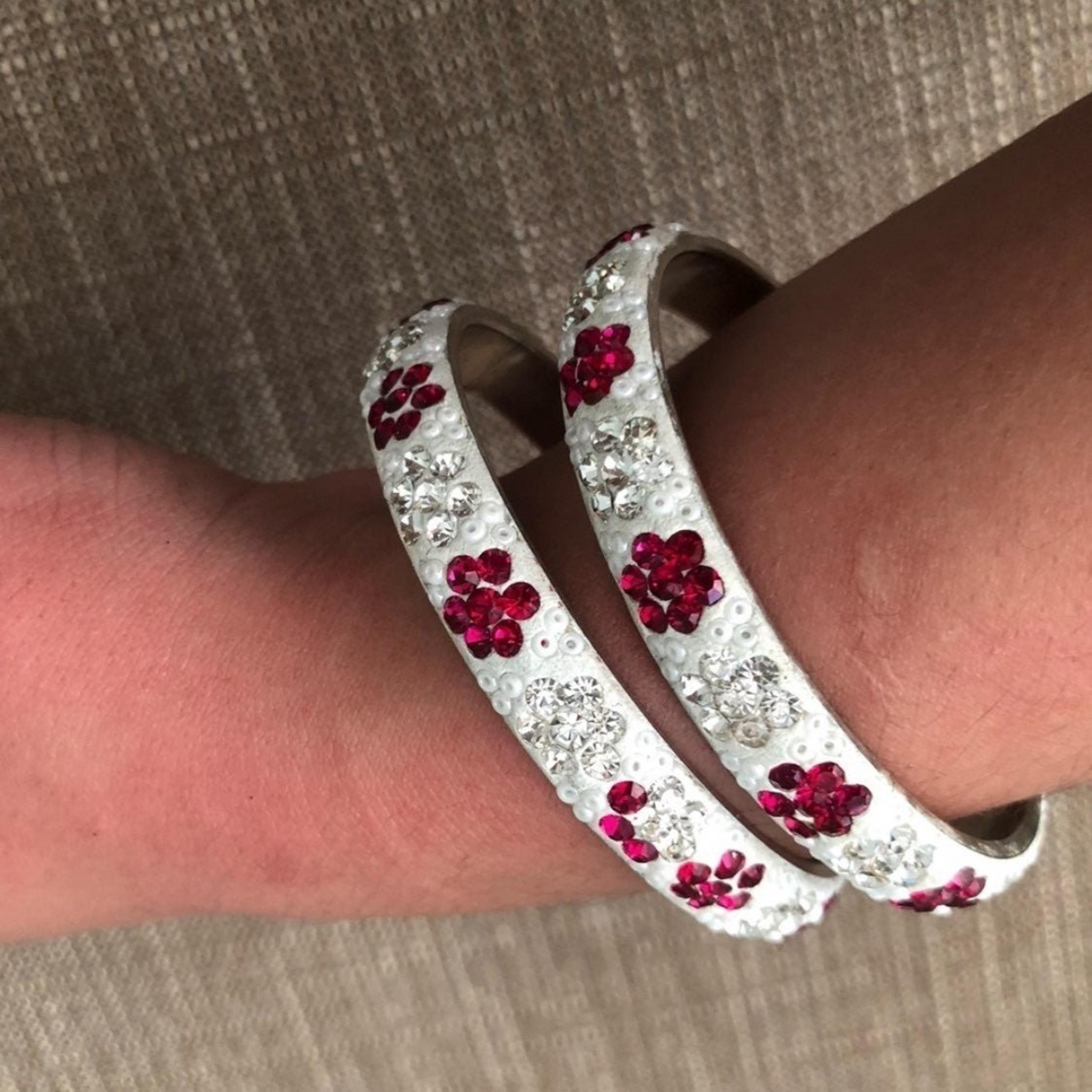 Indian/Punjabi White-Pink Stone Gajre Bangles
