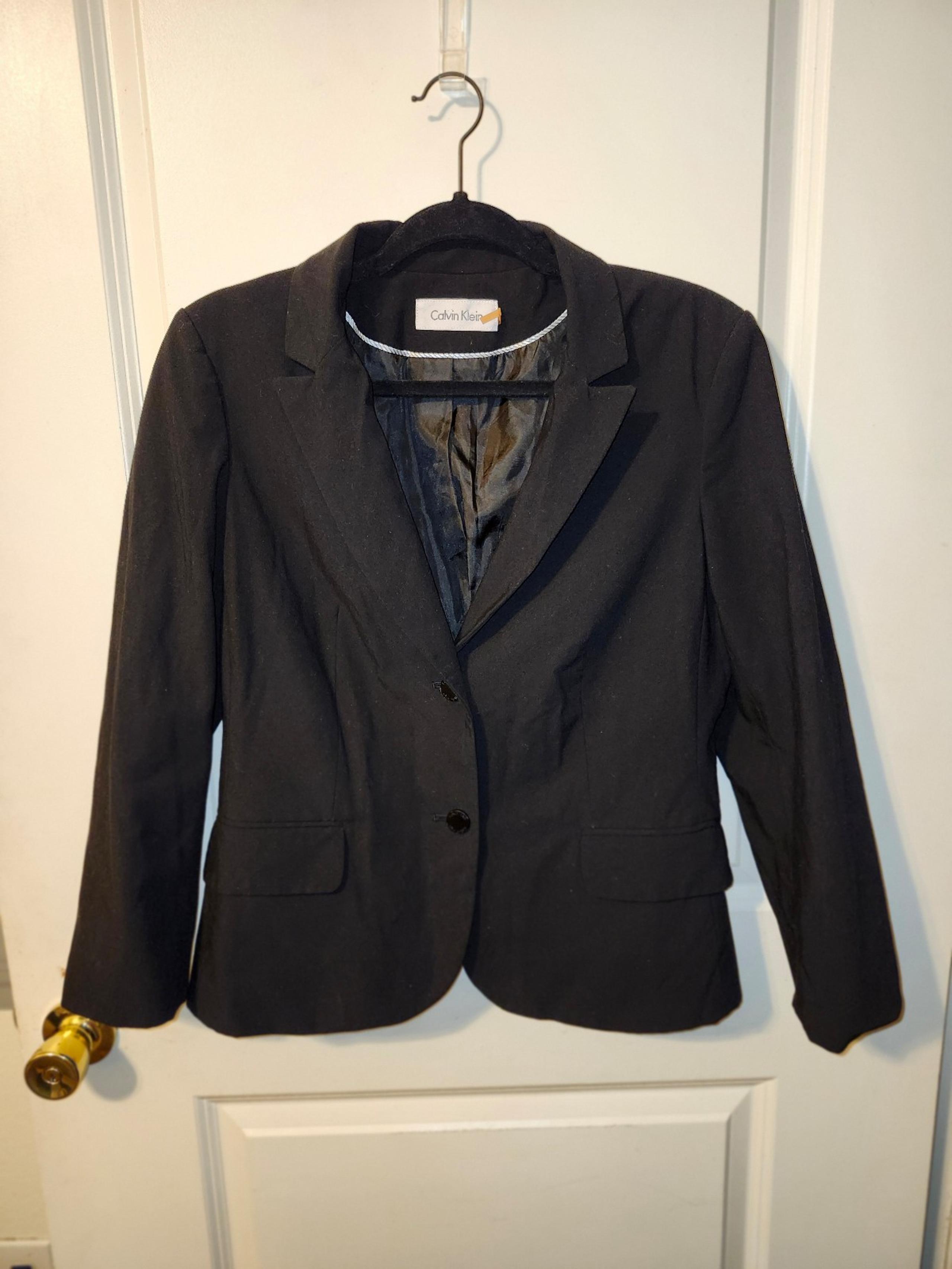 Calvin Klein Black Womens Blazer Size 10, 2 button front jacket w/ pockets (A64)