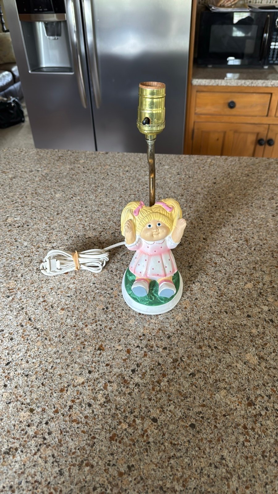 Vintage 1983 Cabbage Patch Kids Lamp. Original Appalachian Artworks Inc.