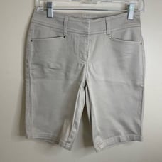 Cache| Bermuda| shorts| Has stretch| Thick material