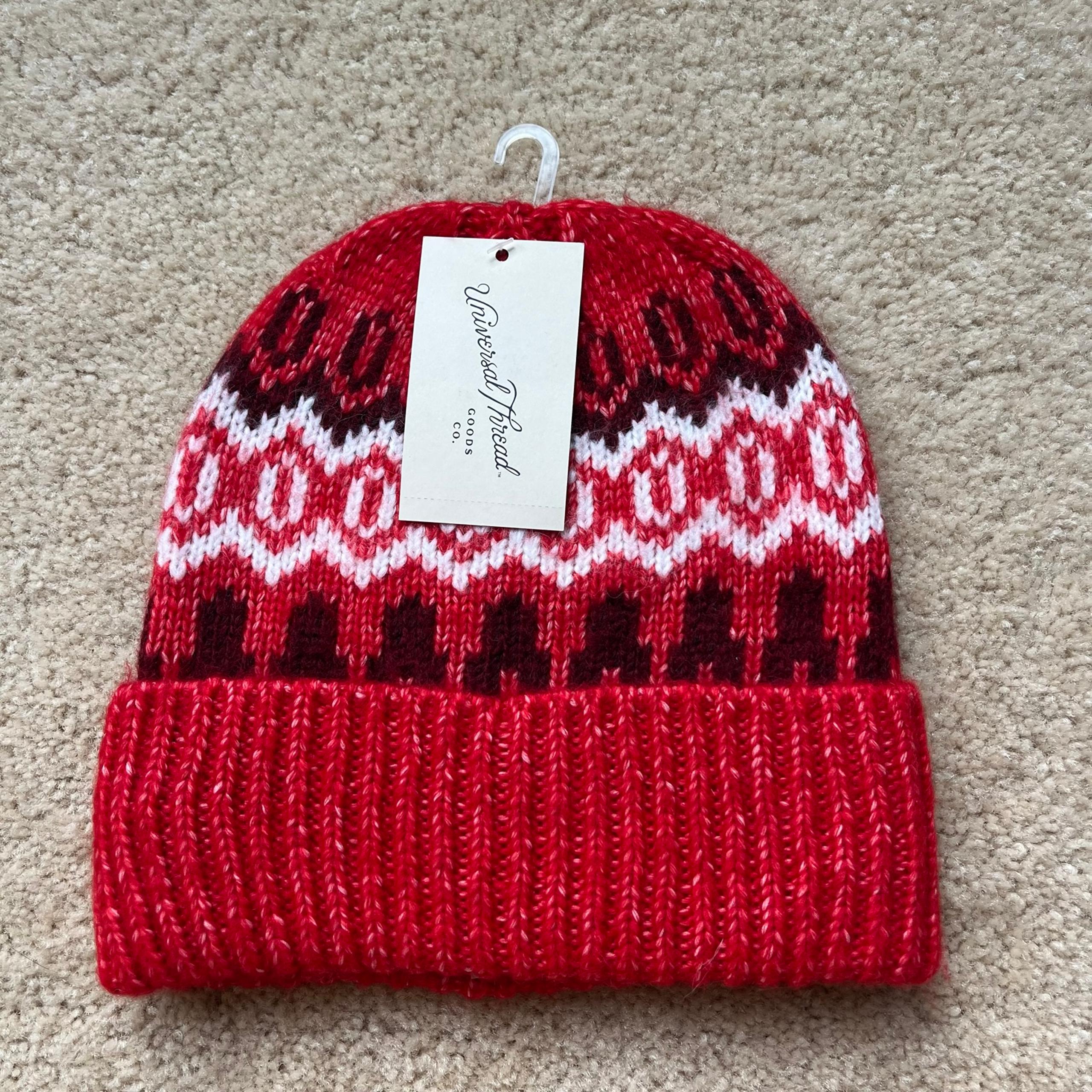 NWT Universal Thread Women’s Red FairIsle Knit Beanie Toboggan Hat - OSFM