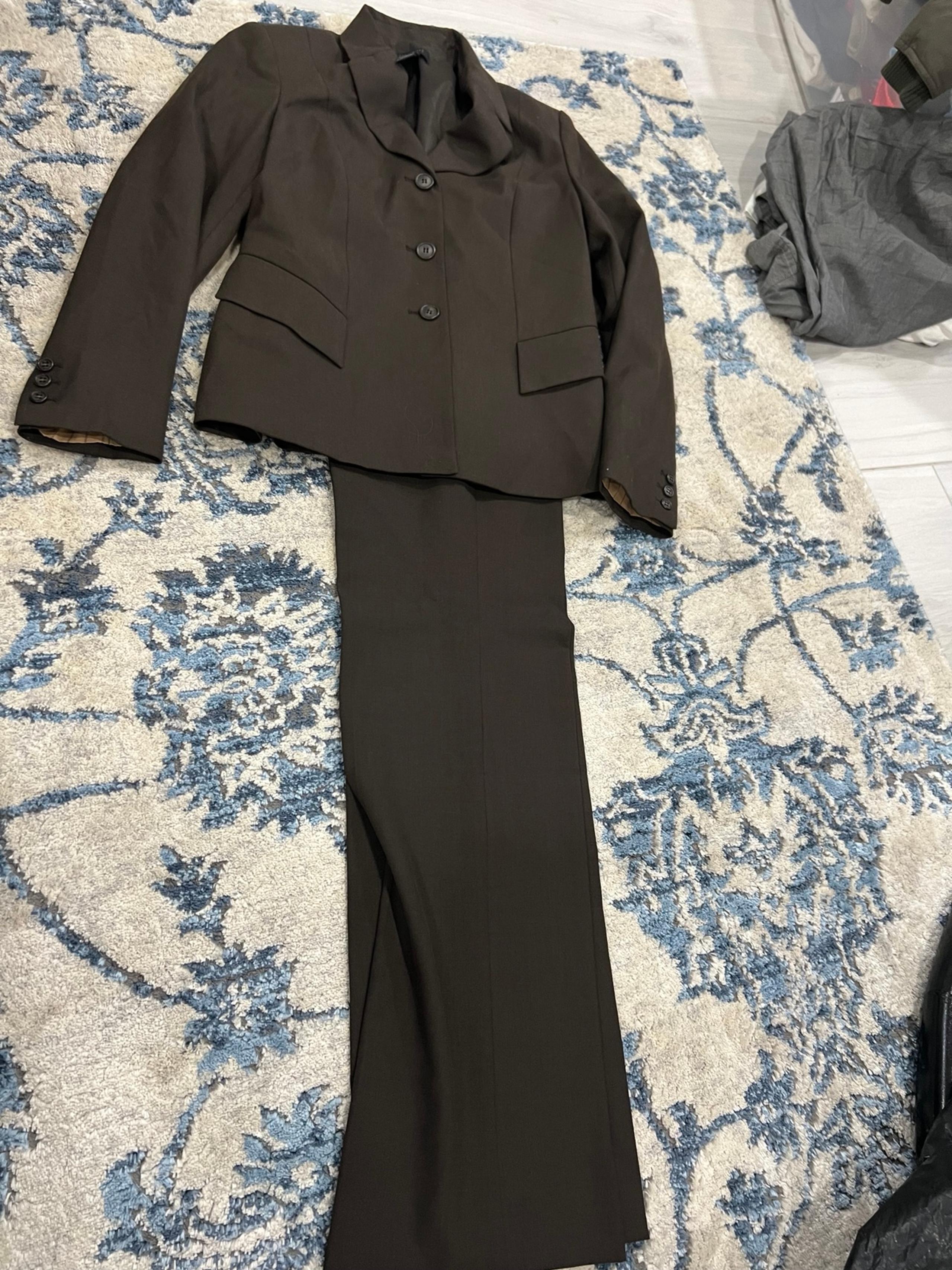 Womens The Limited pant suit
