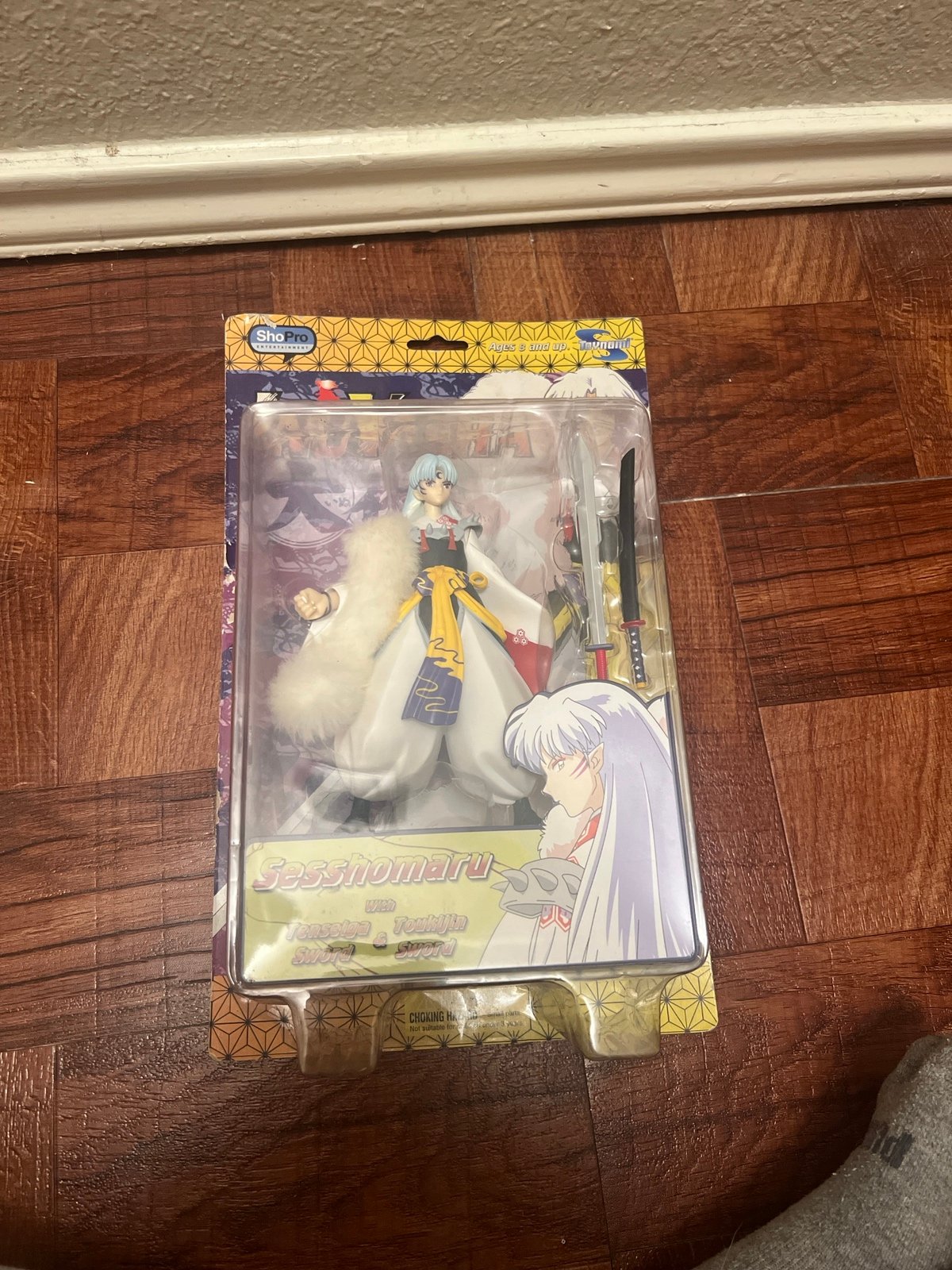 “Inuyasha” Sesshomaru with tensiega & toukijin swords action figure