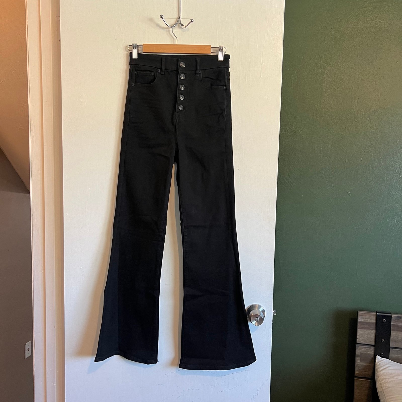 American eagle black button fly curvy highest rise flare jeans size 4