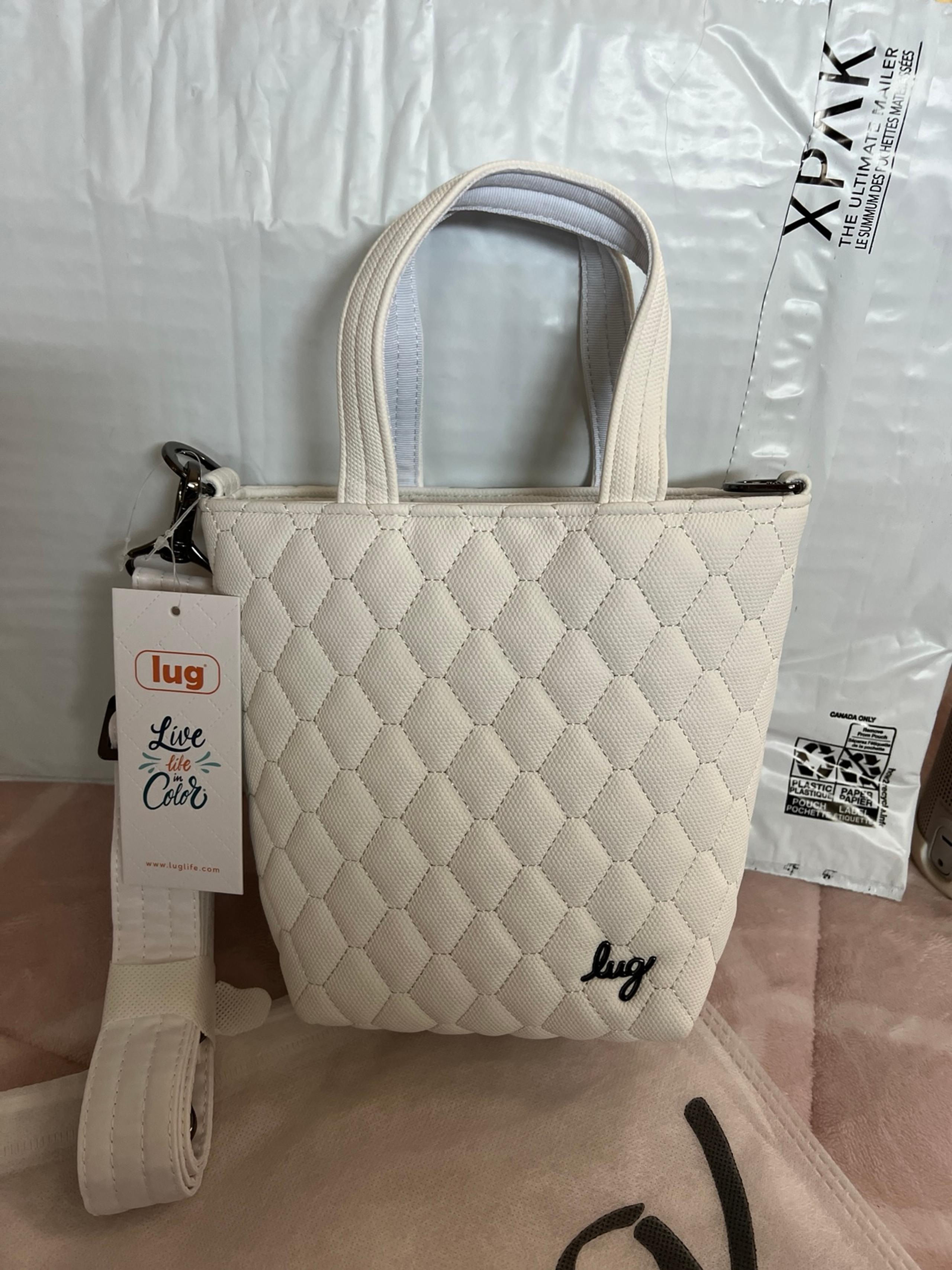 Lug handbag