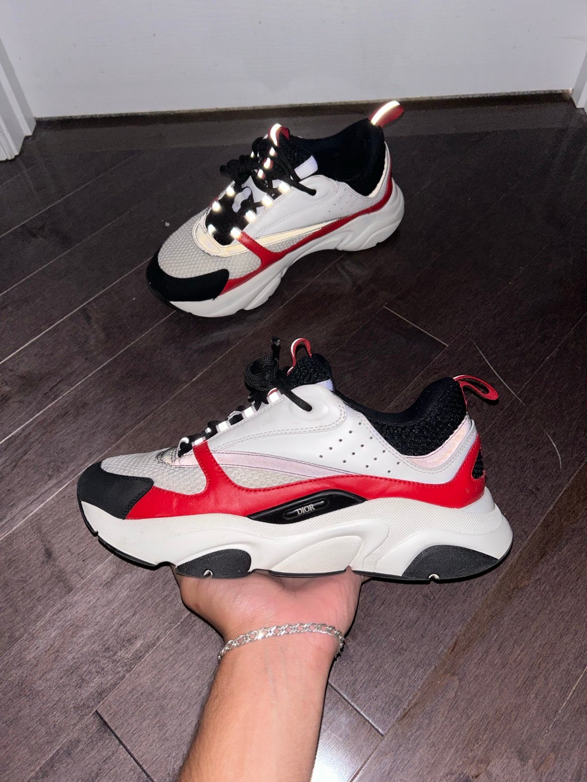 Dior b22