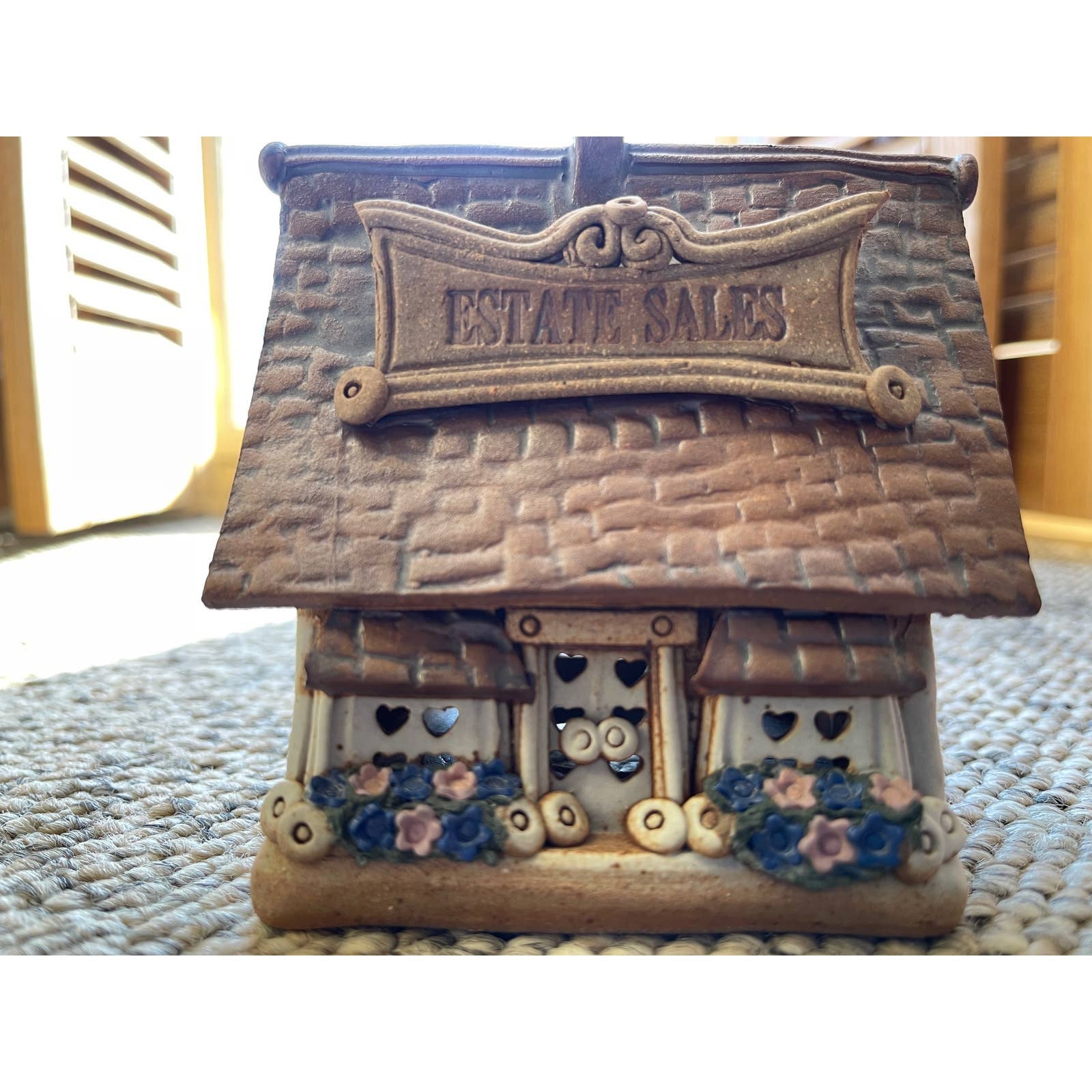 Windy Meadows Pottery Estate Sales Candle House Unsigned 639/674 Jan Richardson