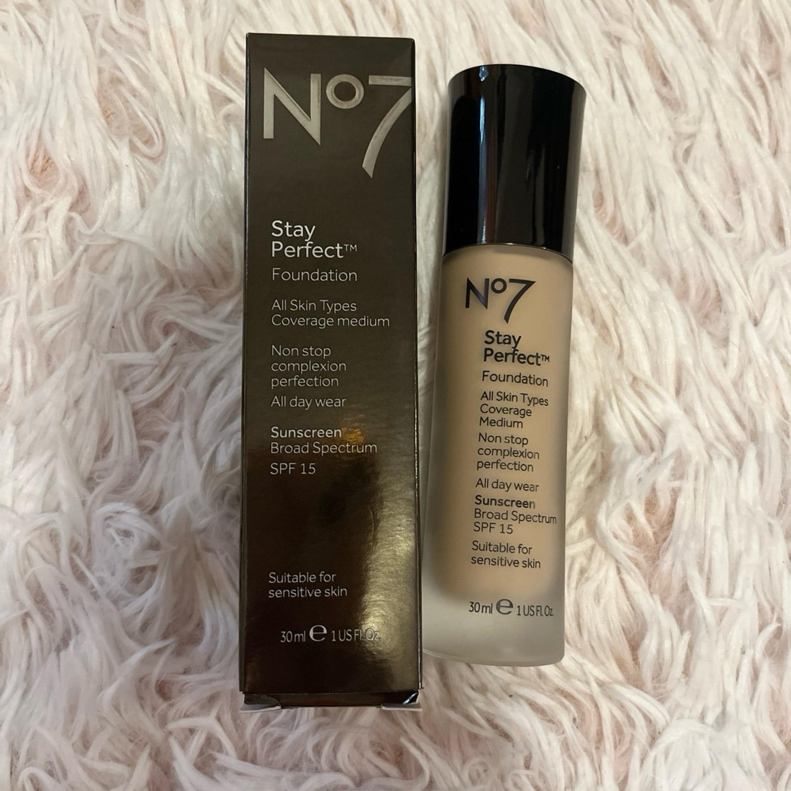 Brand new No7 Stay Perfect Foundation SPF 15 in Warm Ivory