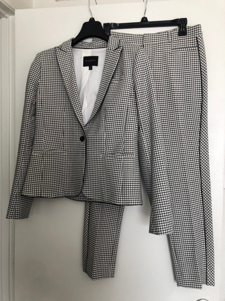 Banana Republic Pant Suit