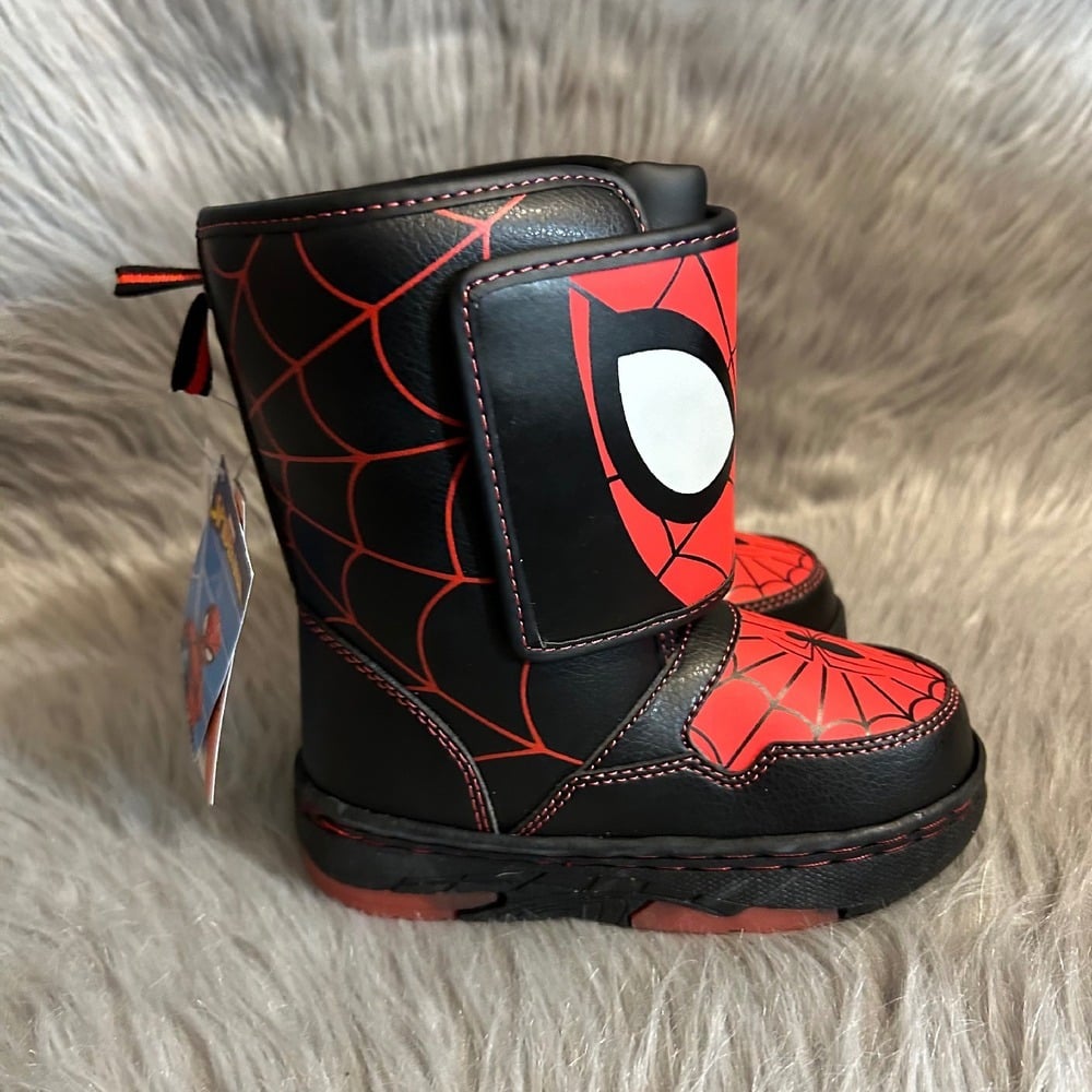 Marvel Spiderman Light Up Snow Boots Toddler Boys Size 9 Black Red Winter Shoes