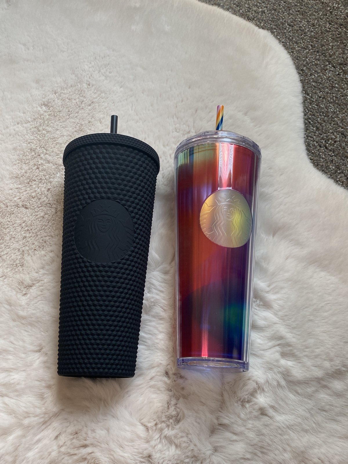Starbucks cups bundle of 2