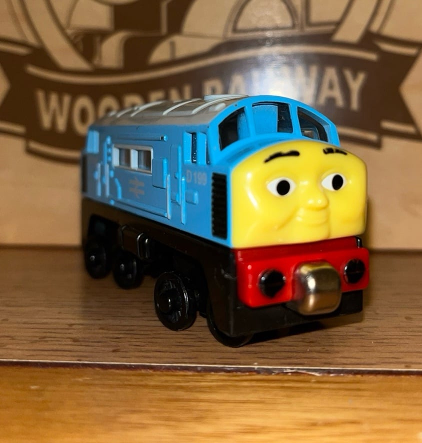 D199 DIESEL ! THOMAS FRIENDS TRAIN TAKE Along N PLAY Diecast 2008 “SPAMCAN” !