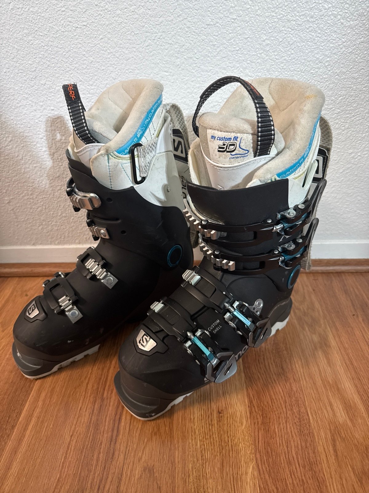 Solomon XPro 90w women’s Ski Boot size 6