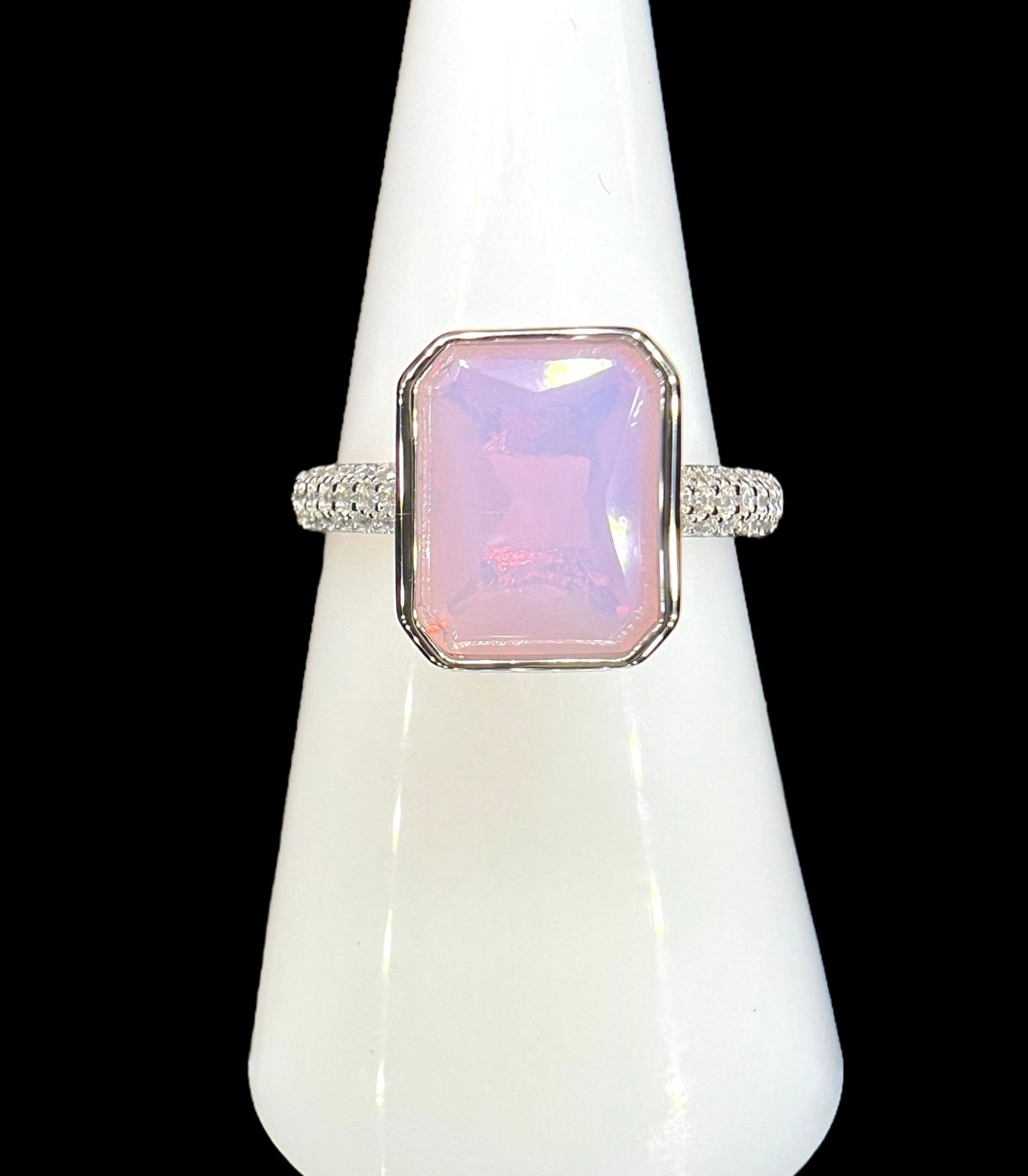 925 Sterling Silver Pink Moonstone Bezel Ring Size 9