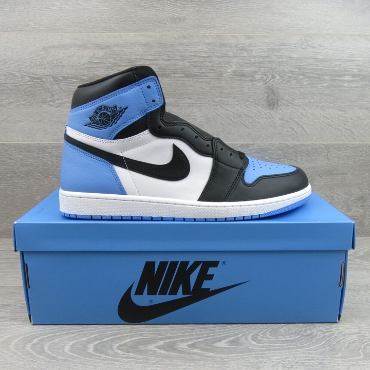 Air Jordan 1 Retro HI OG UNC Mens Size 11.5 University Blue Black NEW