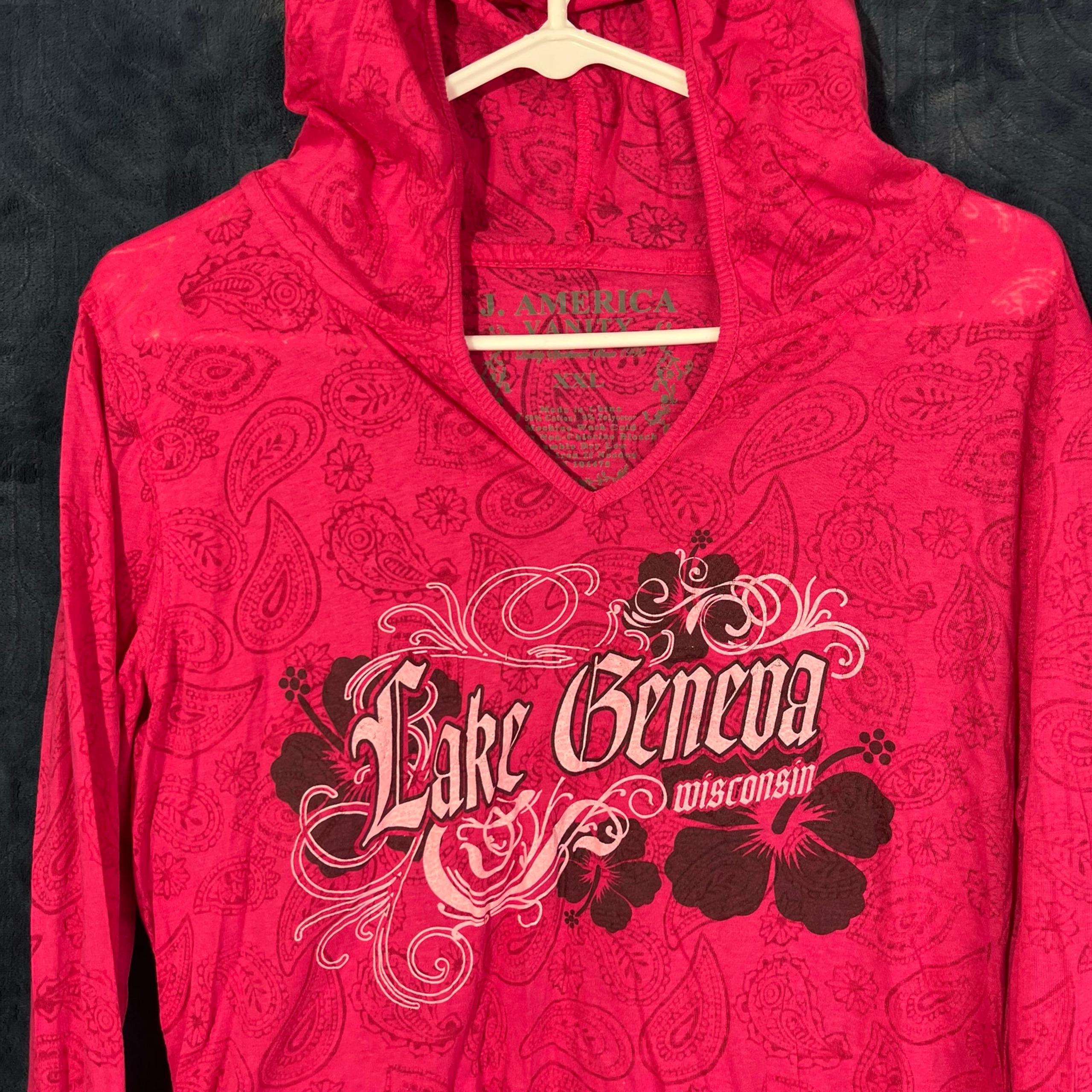 Lake Ganiva J. America Wisconsin Lightweight Hot Pink PullOver Sweater Size XL