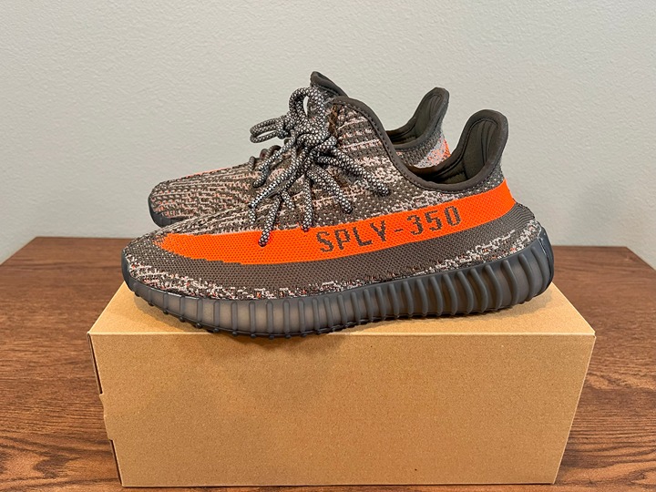 Adidas Yeezy Boost 350 V2 Carbon Beluga