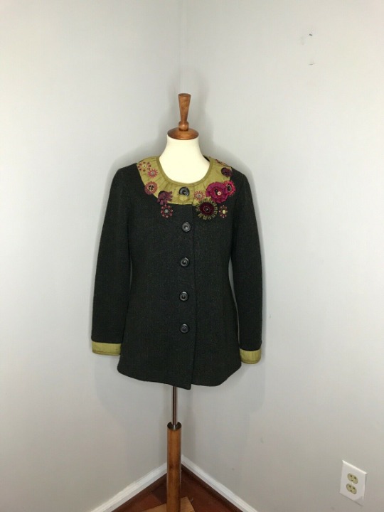 Icelandic Design Embroidered Jacket M