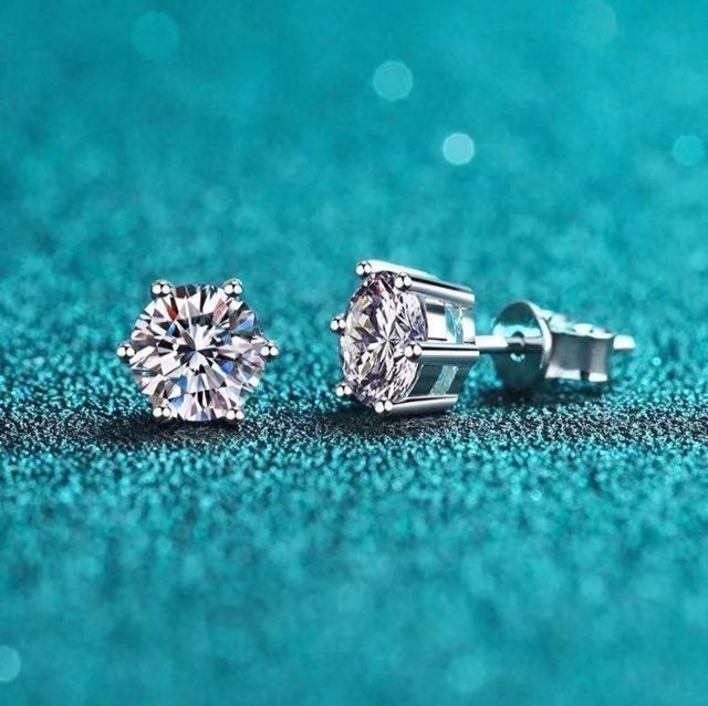1 ct moissanite diamond Stud Earrings