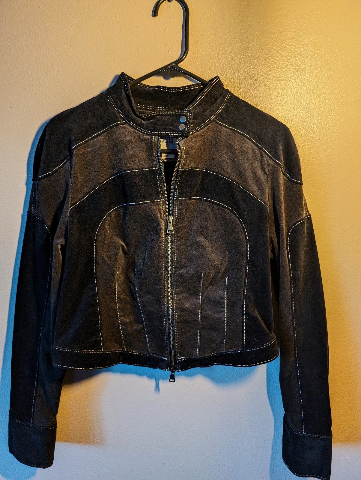 UO- Terreto cropped moto jacket SZ: L