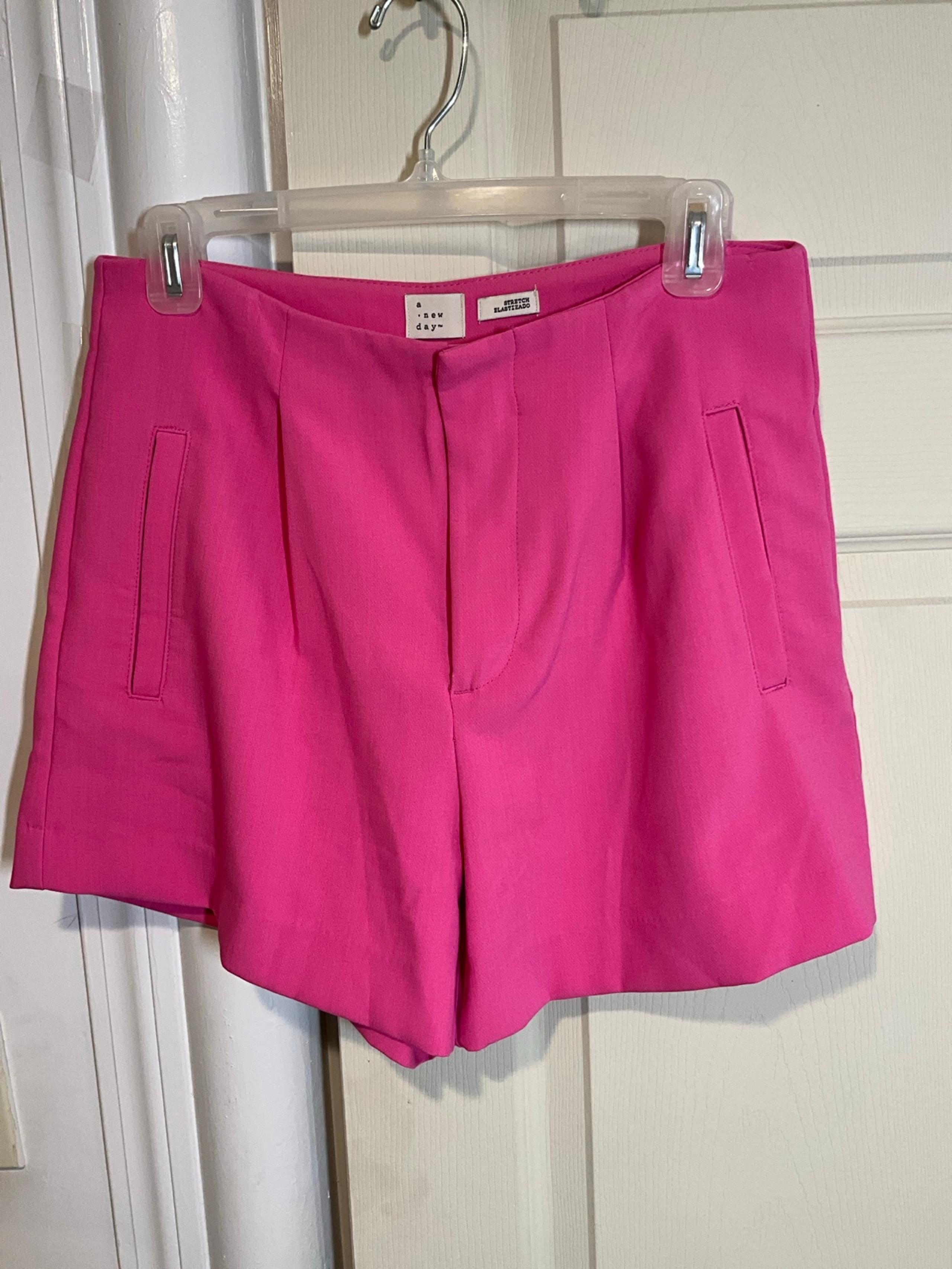 A New Day Women's Sz 6 Shorts Pink Stretch Elastizado Pleated Front