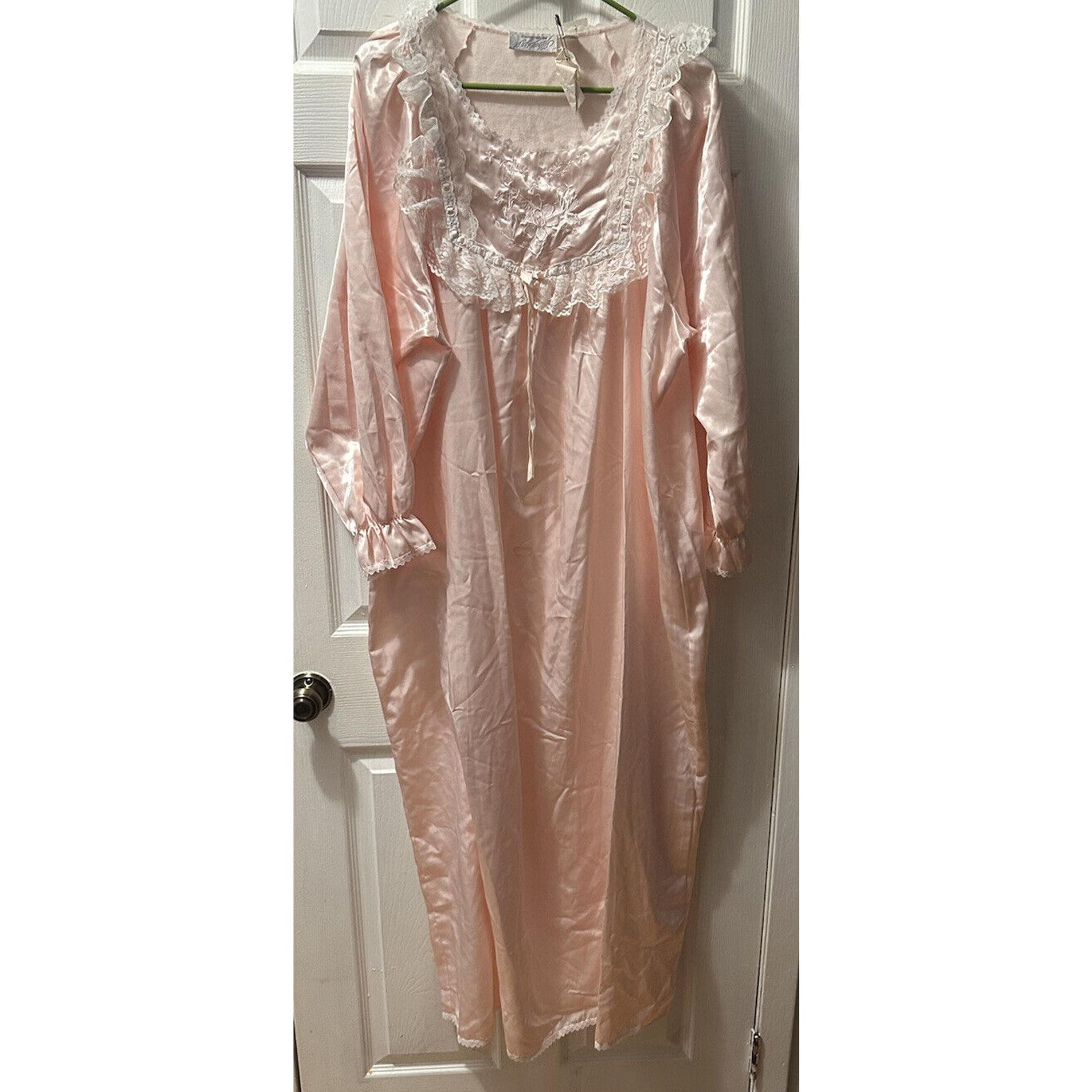 Ladies Nightgown Lord & Taylor Women’s Long Size L Pink Lace Trim Poly Cotton