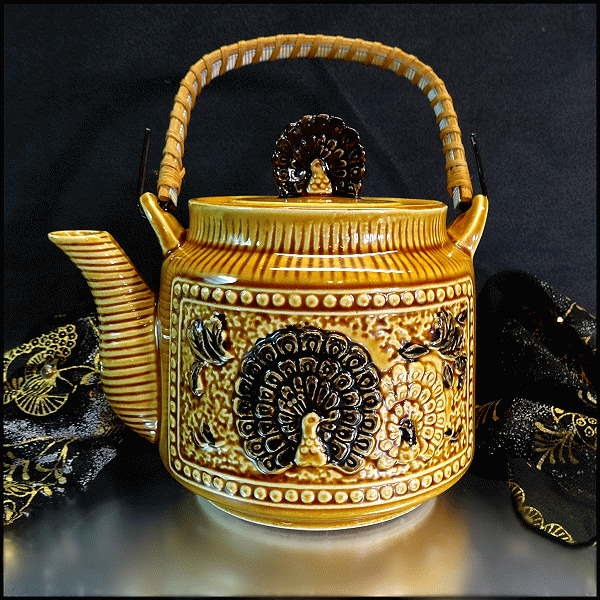 Peacock Vintage Teapot Honey Glass Rattan Handle 1960s Wares