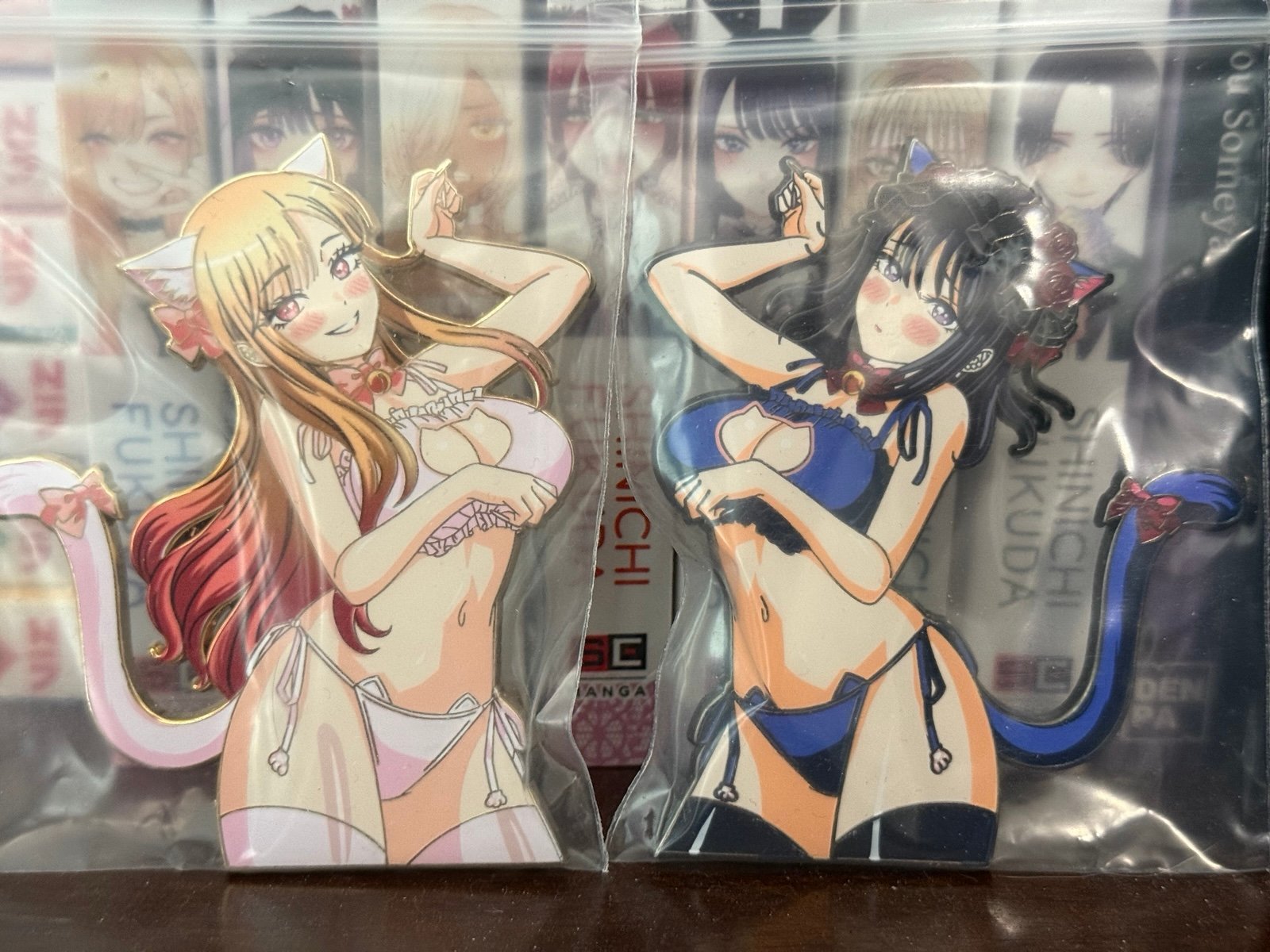 Neko Marin Pin Set