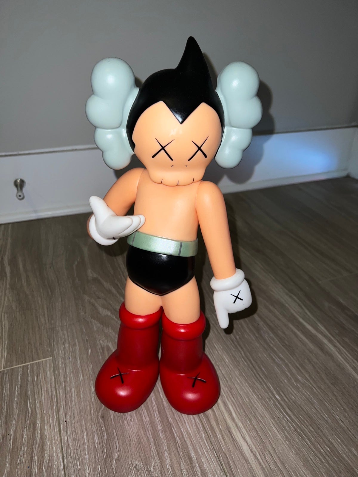 kaws figure STAR BOY