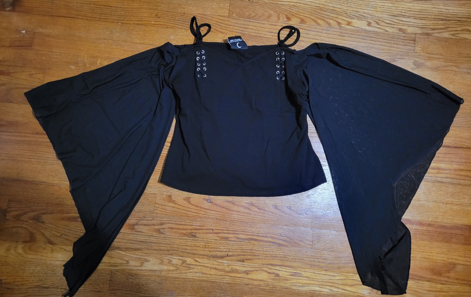 Killstar pendulum top