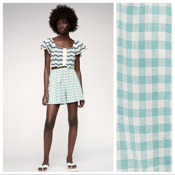 NWT. Zara Tiffani/White Gingham Skort/Shorts. Size S.
