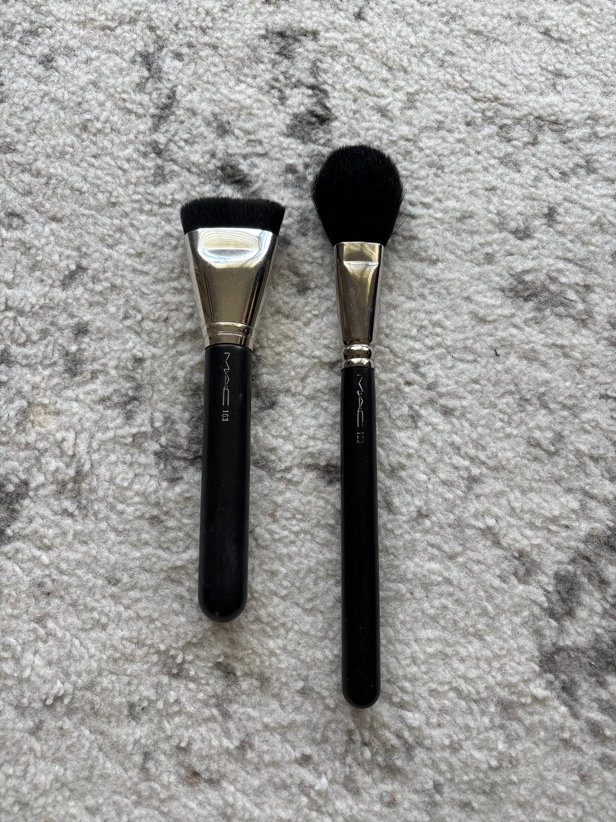 163 129 MAC BRUSH