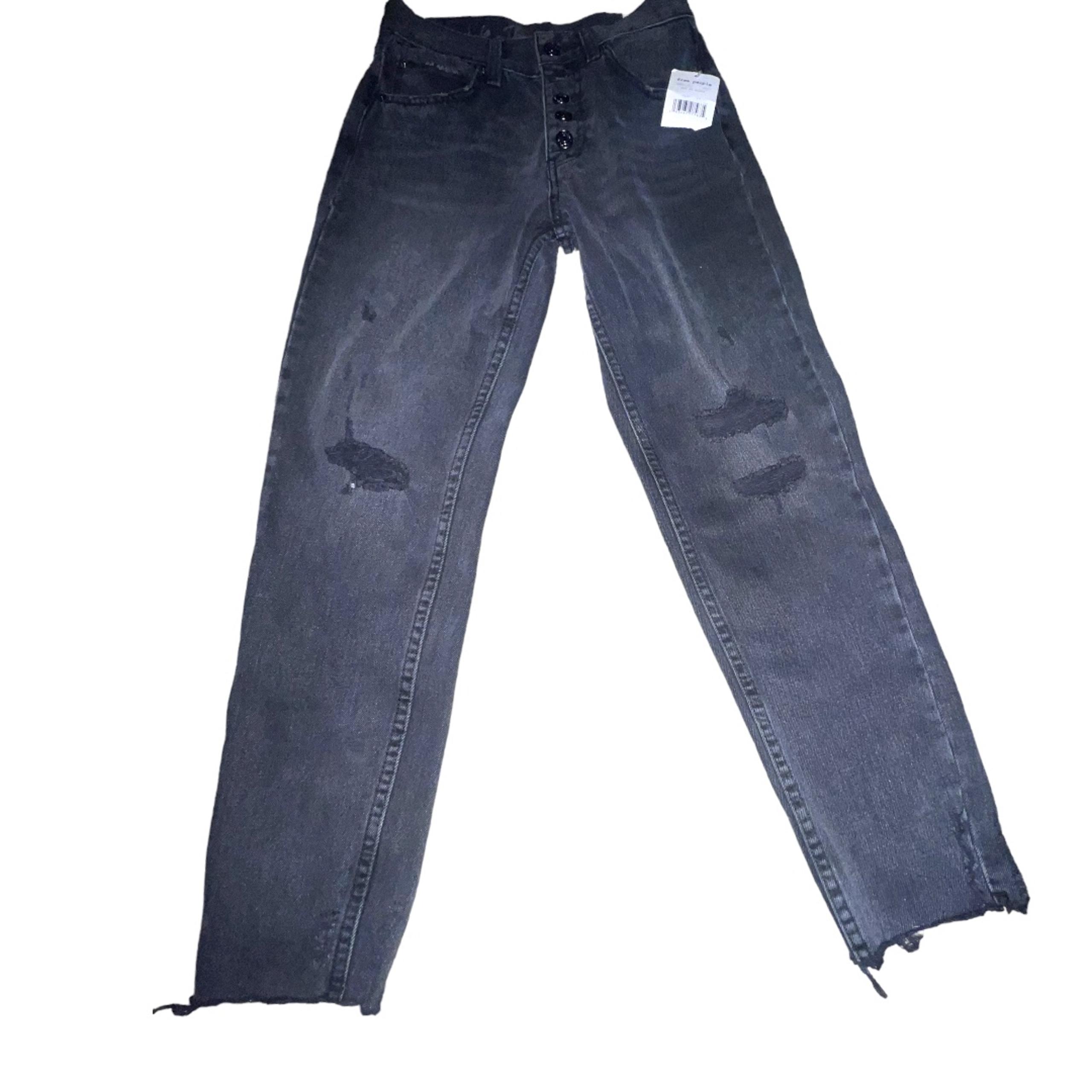NWT FREE PEOPLE BLACK DENIM “boyfriend “ Jeans