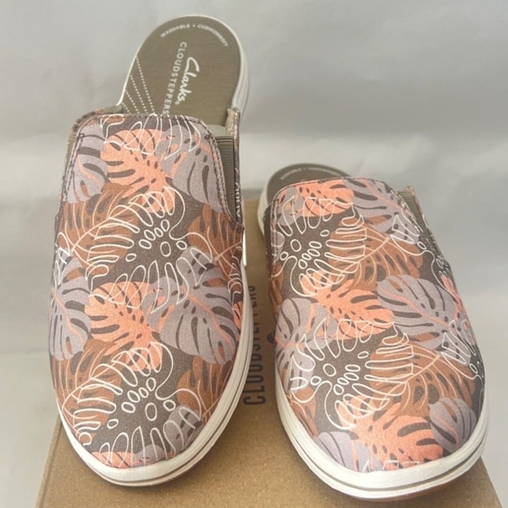 Clarks Cloud Steppers Breeze Shore Slides Size 9