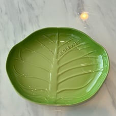 Le Creuset Cabbage Dish Palm color