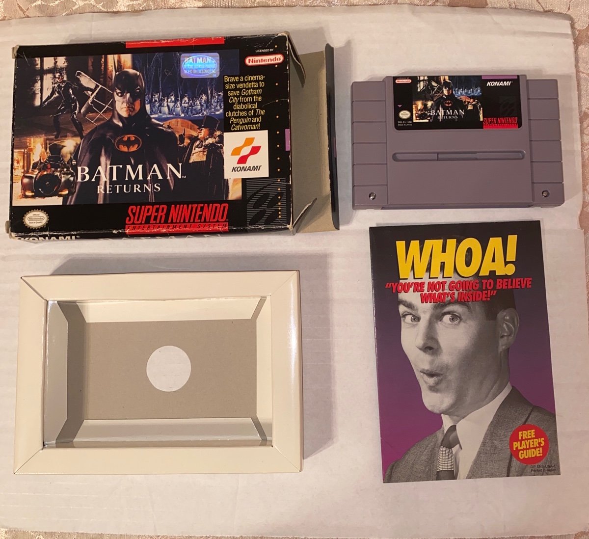 Batman Returns for Super Nintendo SNES! Cartridge, insert and box included!
