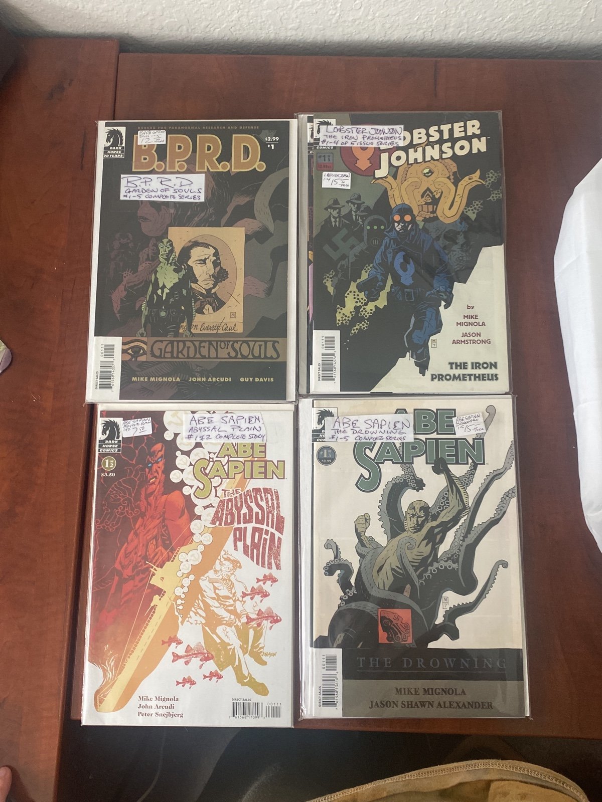 16 Comic lot Abe sapien lobster Jhonson BPRD