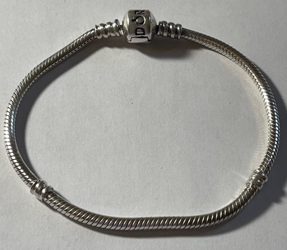 Pandora Moments Snake Chain Bracelet 7”
