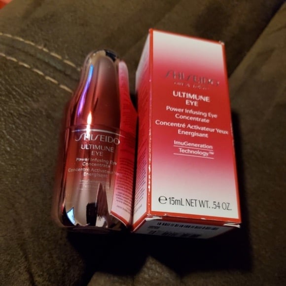 SHISEIDO Ultimate Eye Power Infusing Eye Concentrate