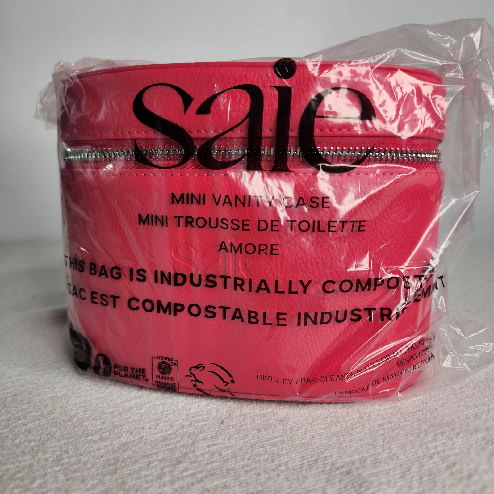 Saie beauty fushia mini vanity case New!