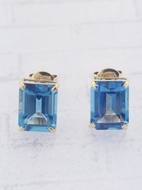 14k Yellow Gold Blue Topaz Stud Earrings
