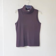 Neiman Marcus Sleeveless Cashmere Turtleneck Sweater