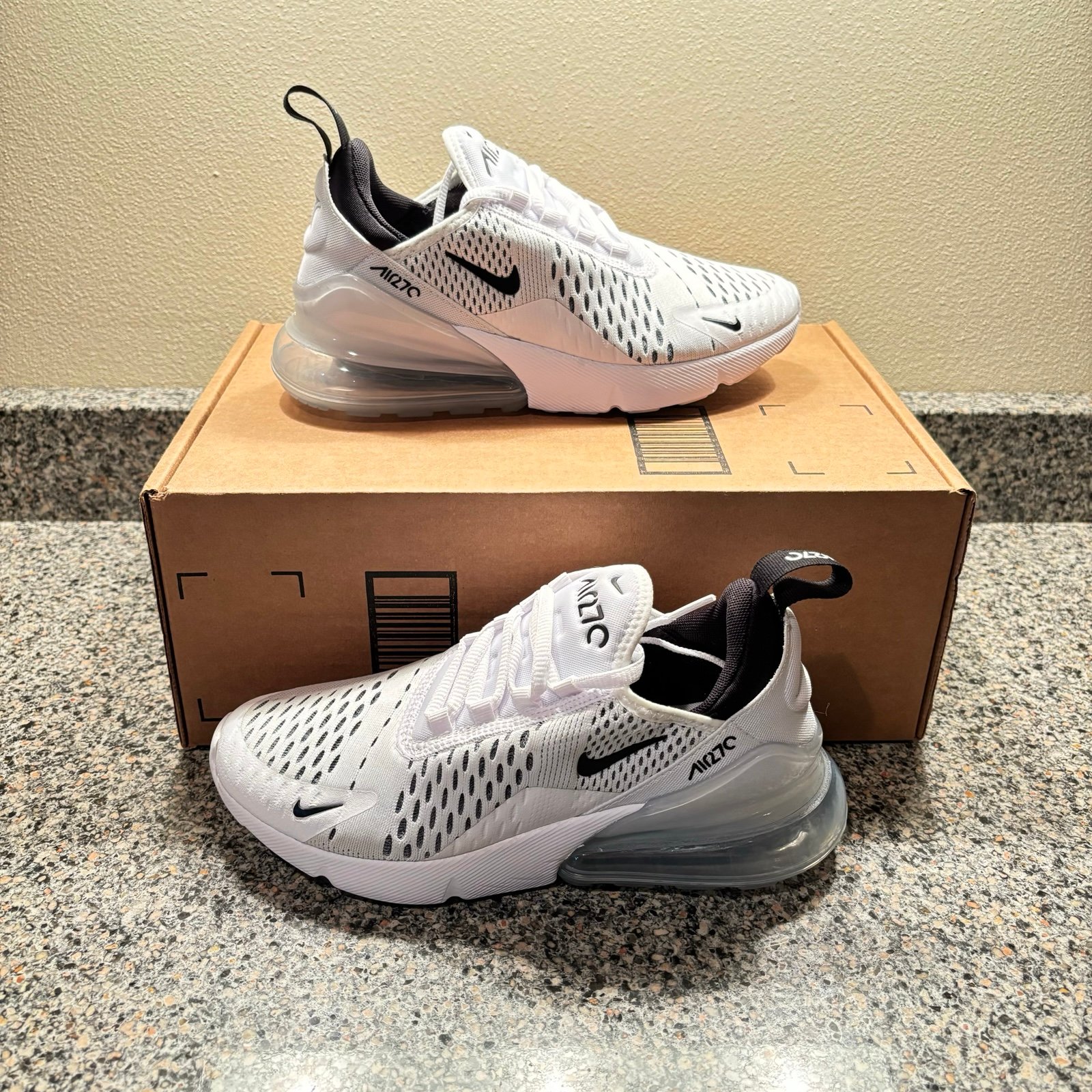 Nike Air Max 270 White Black Running Shoe AH6789-100 Women's Size 5.5