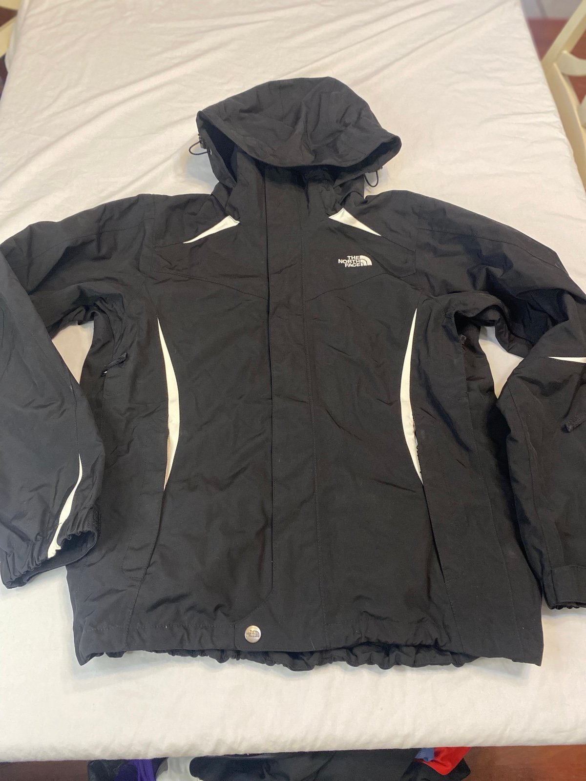 Women’s The North Face hyvent ski jacket
