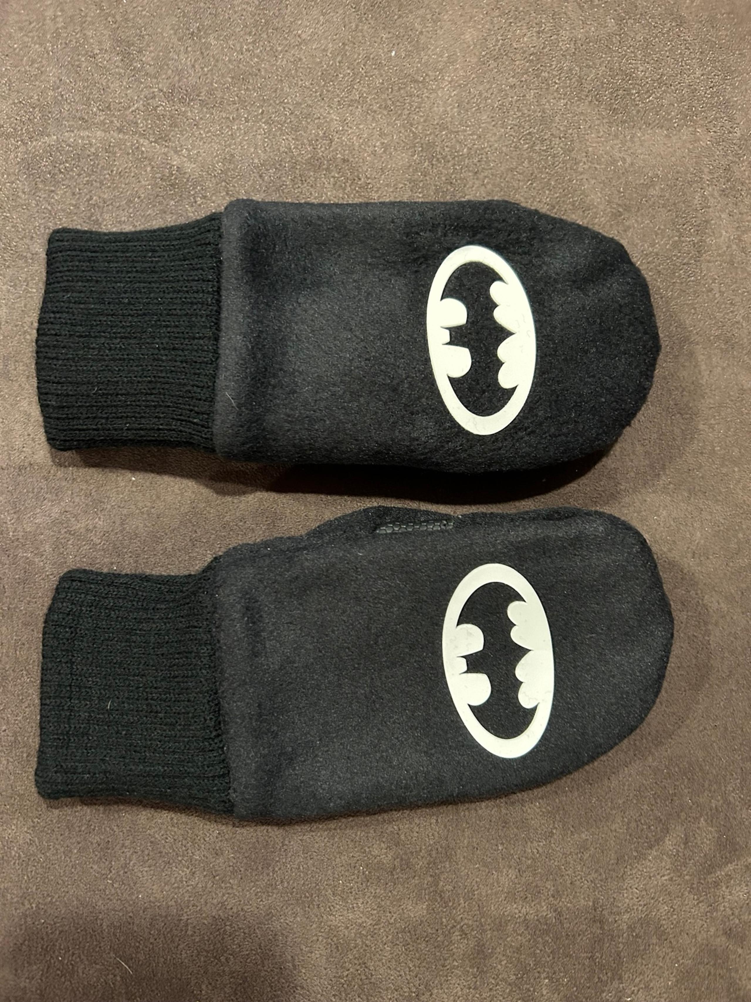 Brand new Gap Batman Mittens