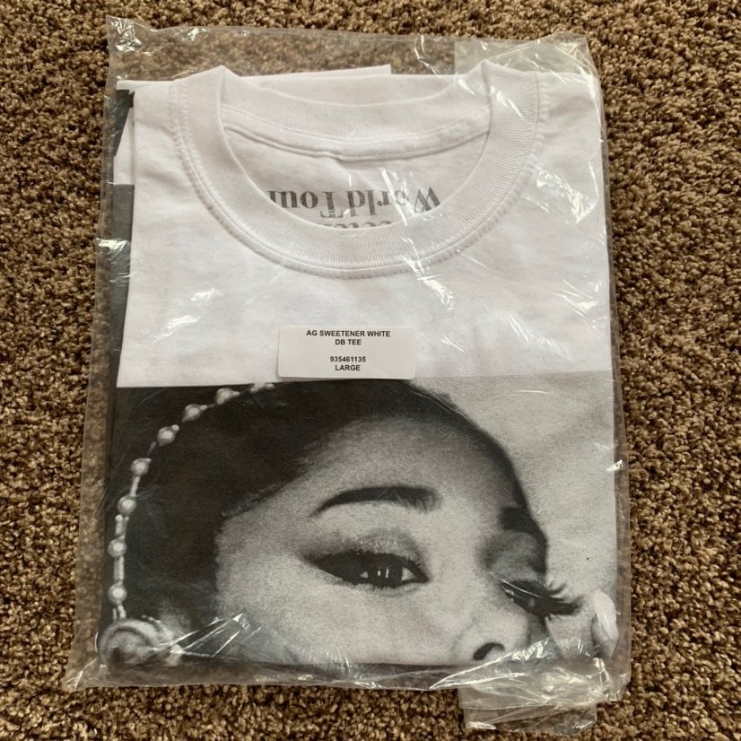 NEW Ariana Grande SWT tee shirt