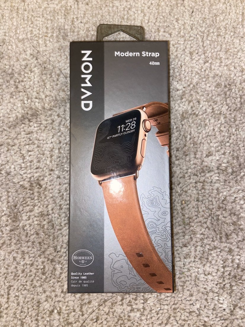 NOMAD leather apple watch strap