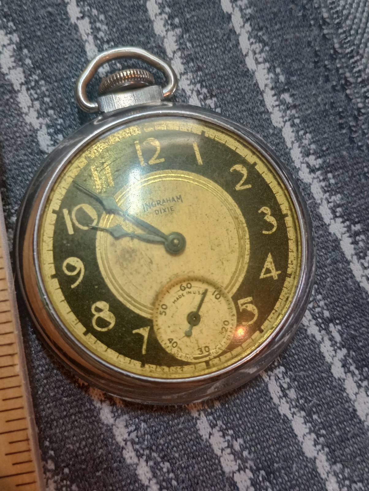 Vintage Ingraham Dixie manual pocket watch Running.