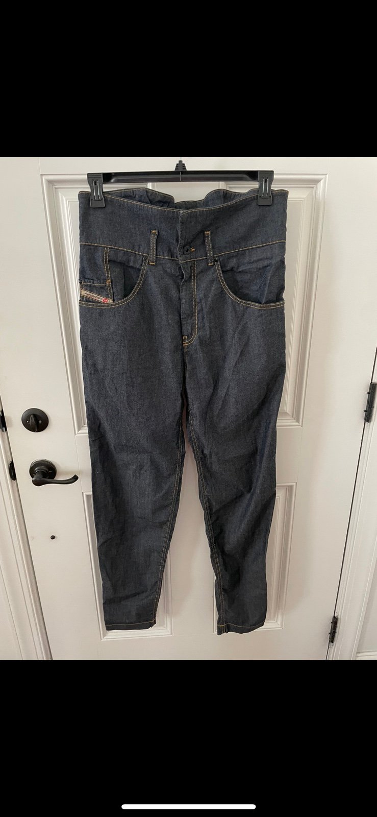 NWT Diesel High Wasted Jeans. Size Small